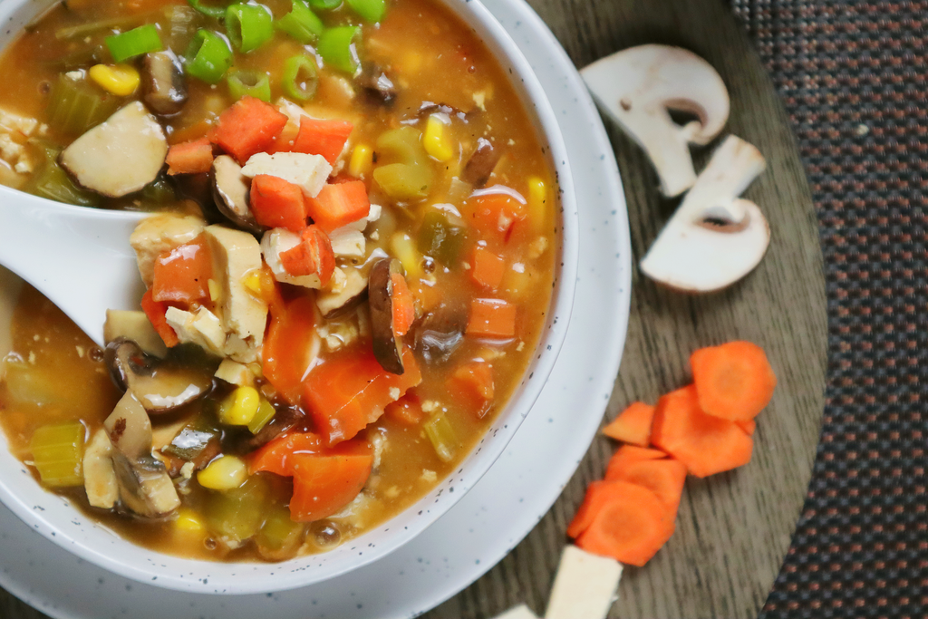 Hot N’ Sour Soup (酸辣湯)