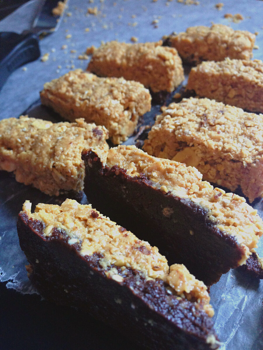 No Bake Reese's Peanut Butter Bars