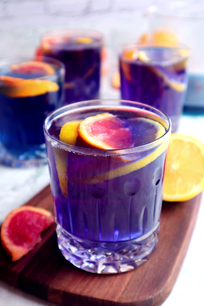 Butterfly Pea Tea Lemonade (Nam Dok Anchan)