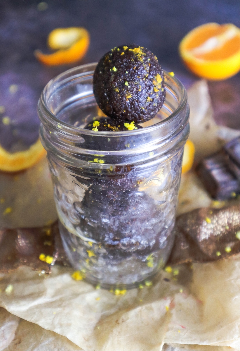 Raw Vegan Jaffa Energy Balls (Chocolate & Orange)